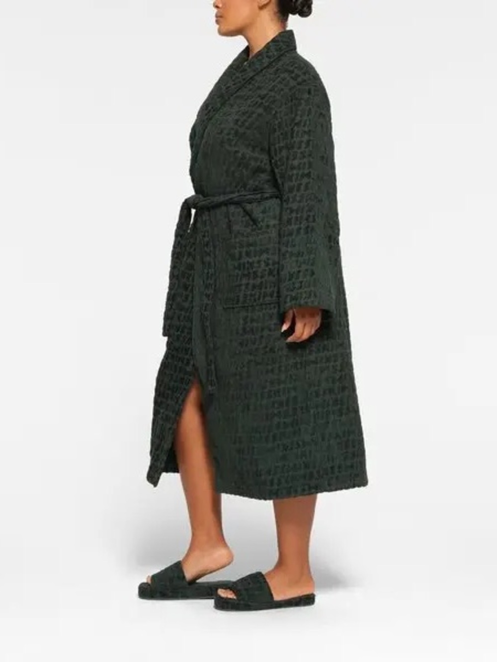 SKIMS Spa Terry Robe in Pine - Picture 3 of 7